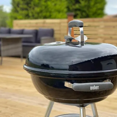 Idyllic Cottage, With Sea Views, Sleeps 6