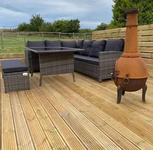 Idyllic Cottage, With Sea Views, Sleeps 6 Vakantiehuis