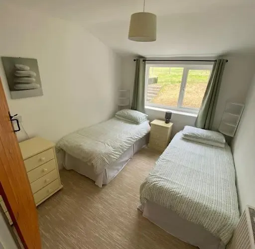 Vakantiehuis Idyllic Cottage, With Sea Views, Sleeps 6 Whitby