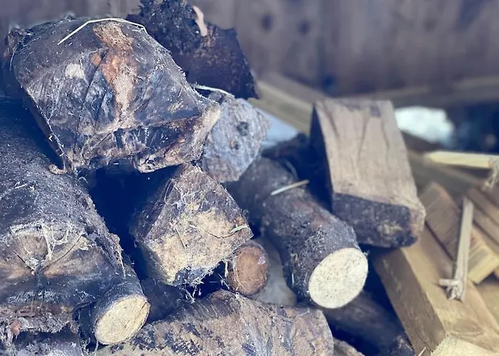 Idyllic Cottage, With Sea Views, Sleeps 6 Vakantiehuis Whitby